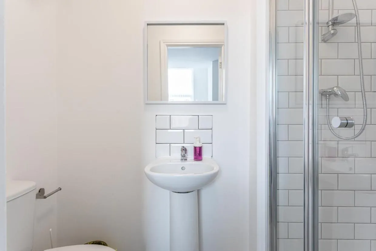 Dusties Hotel Rotherham