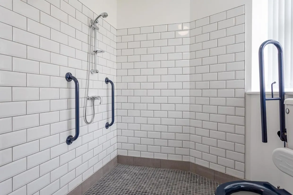 Dusties Hotel Ротерхам
